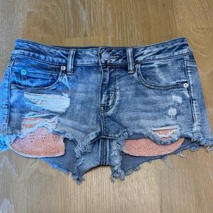 American Eagle Shortie Distressed Lace Shorts Size 6